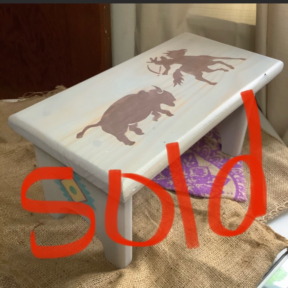 ⭐️HP Southwest Themed Wood Step Stool
